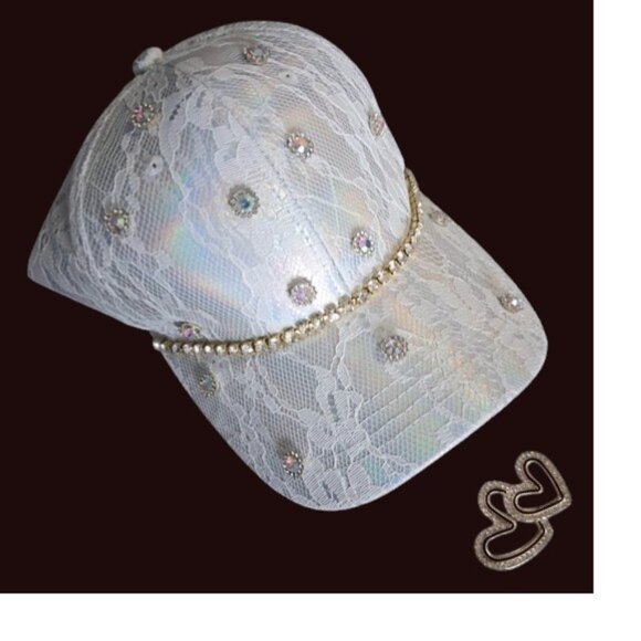 Elegant White Lace Cap with Rhinestones bling strap back OS NEW - Picture 2 of 8